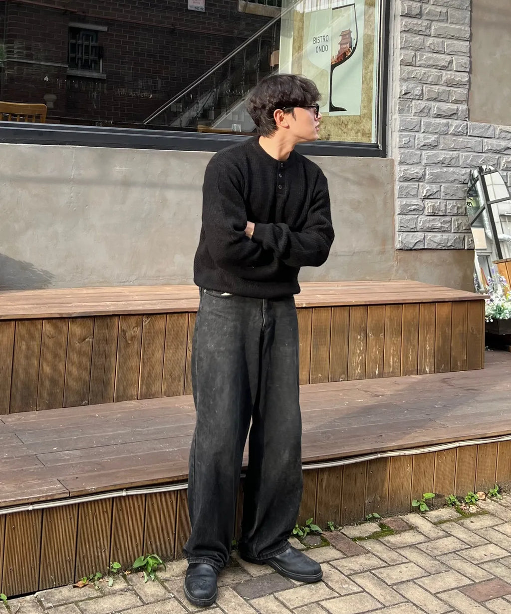 Ribbed Over-Fit Henley-Neck Knit [Black]