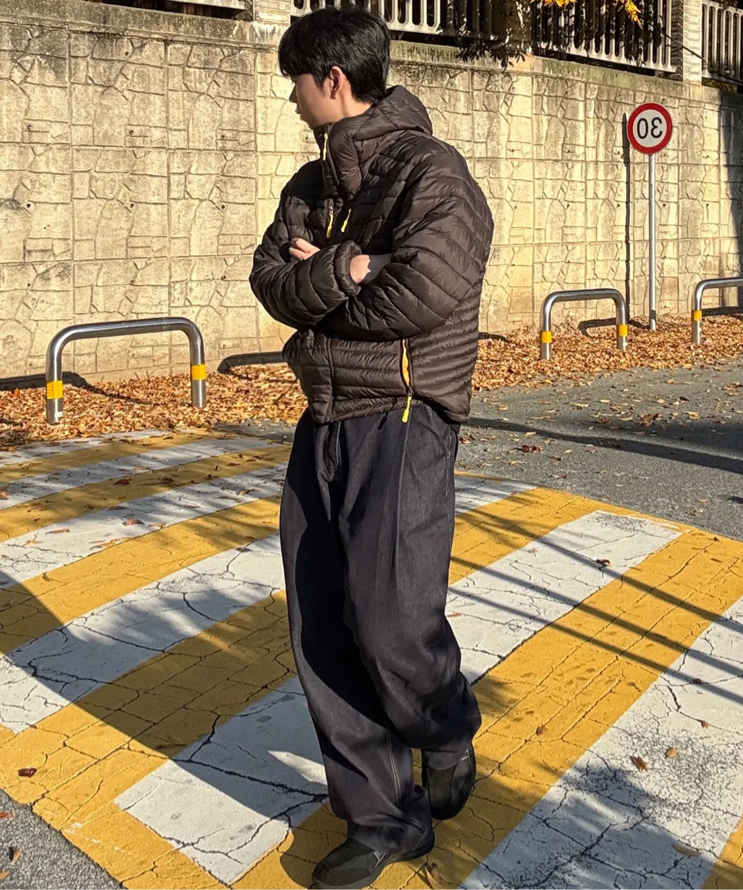 Essential Hooded Lightweight Insulated Jacket [Charcoal]