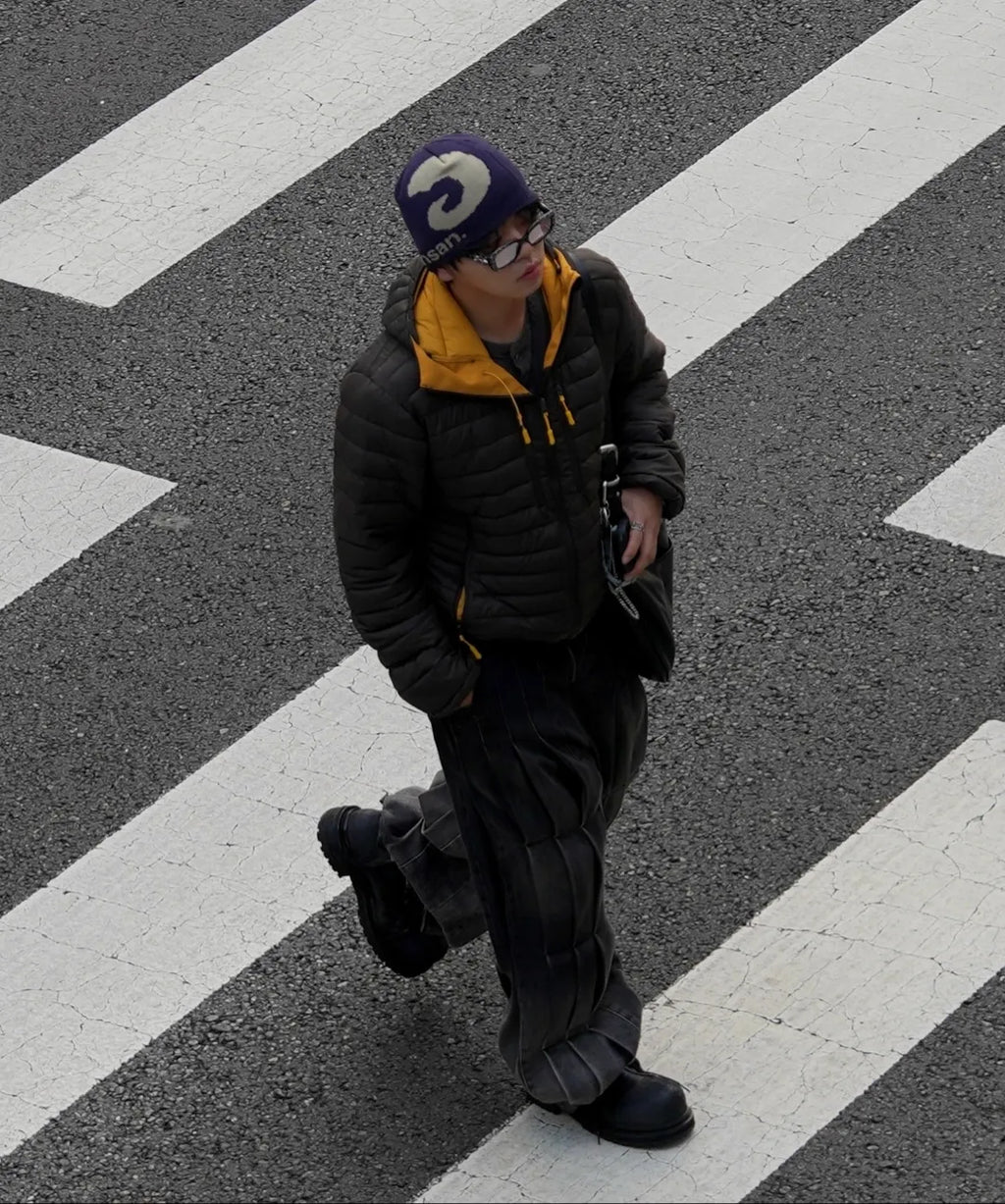 Essential Hooded Lightweight Insulated Jacket [Charcoal]