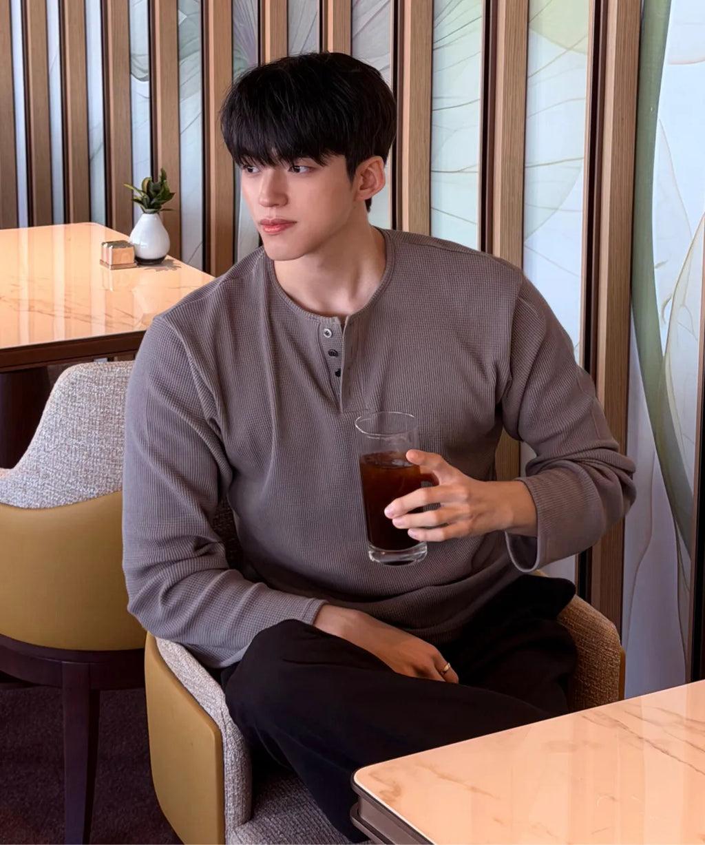 Waffle Henley Neck Crop T-shirt [Mocha Beige]