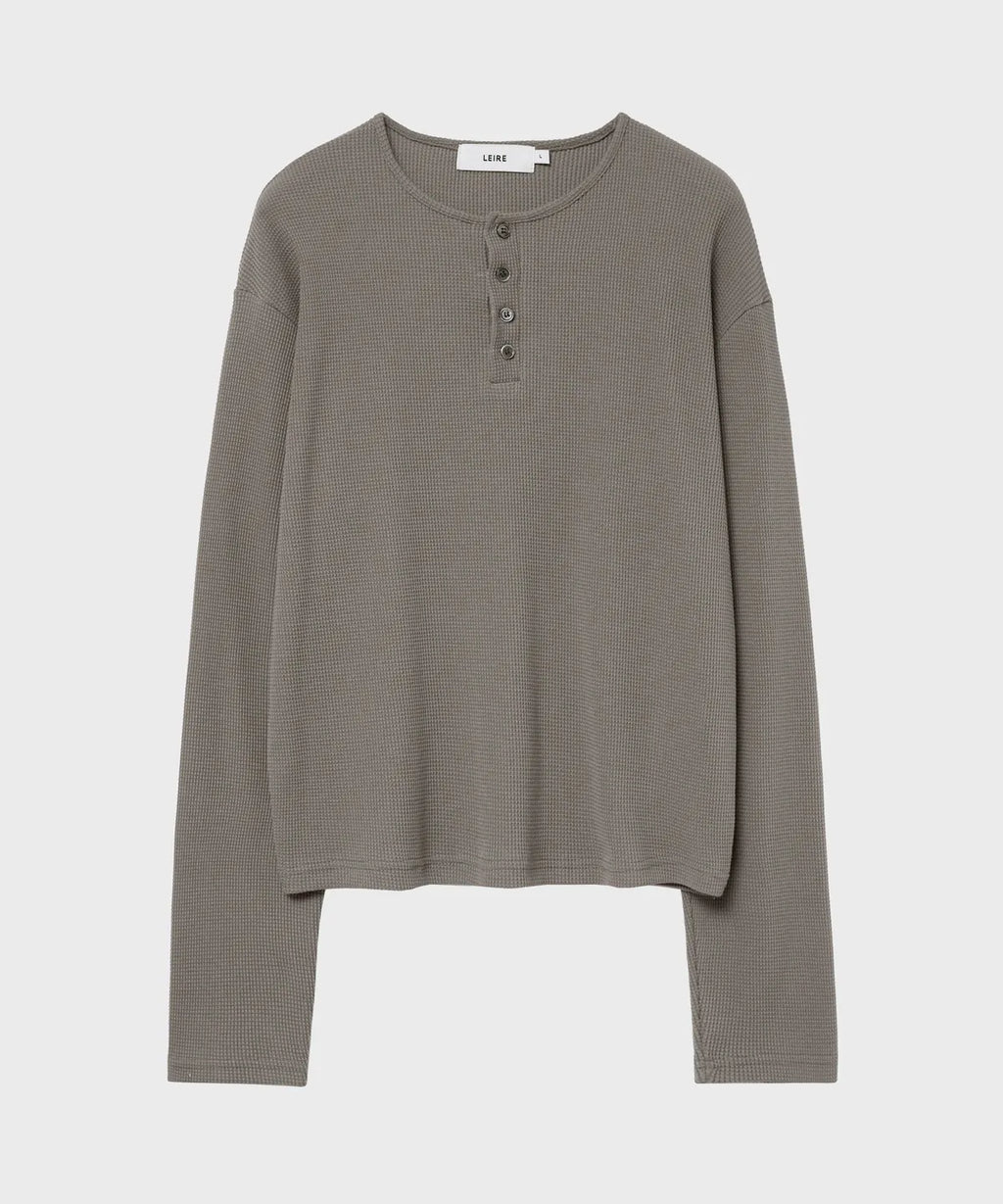 Waffle Henley Neck Crop T-shirt [Mocha Beige]
