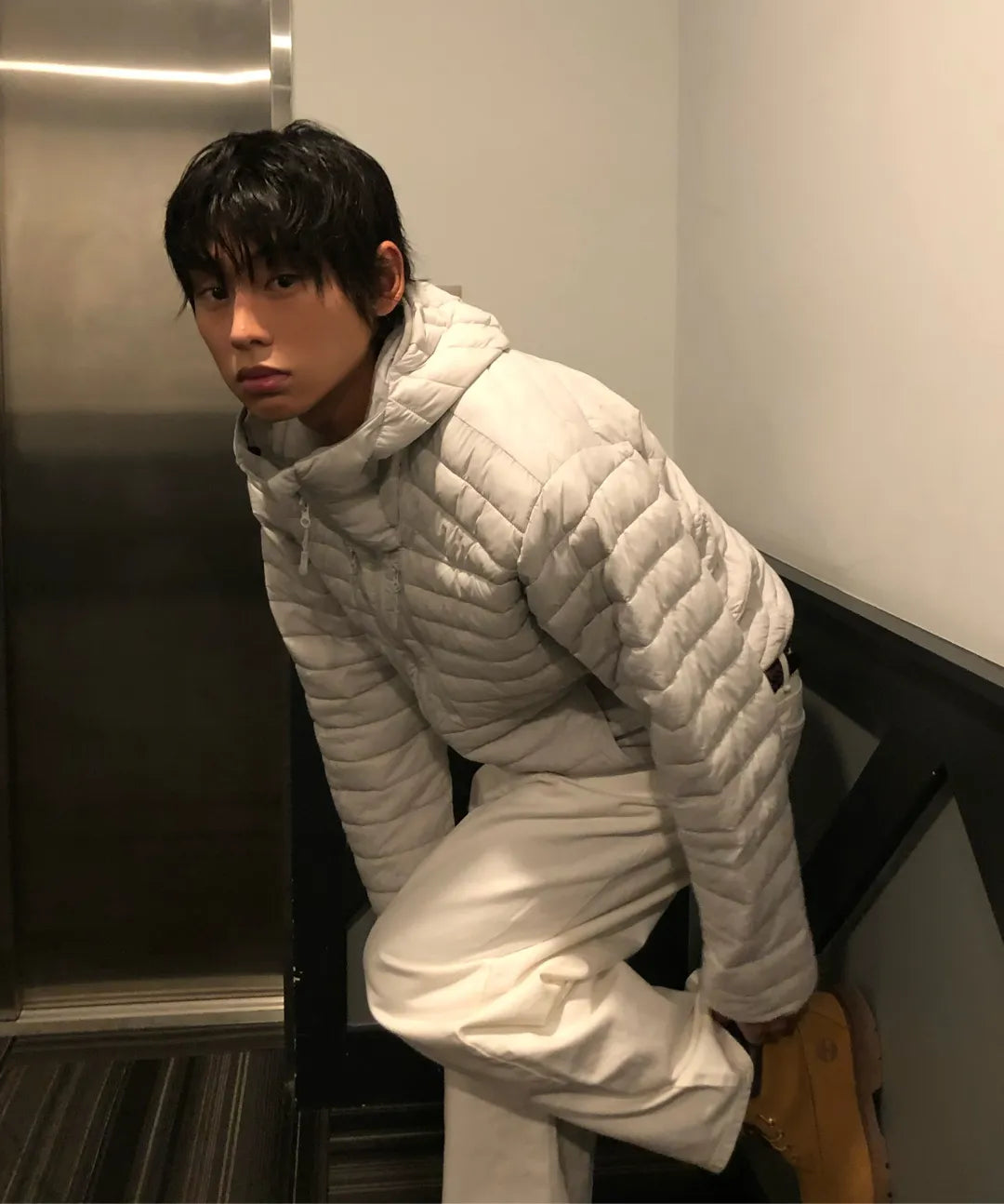 Essential Hooded Lightweight Insulated Jacket [Light Gray]