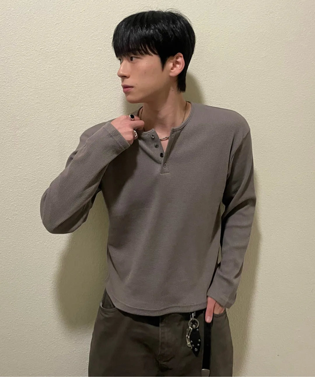 Waffle Henley Neck Crop T-shirt [Mocha Beige]