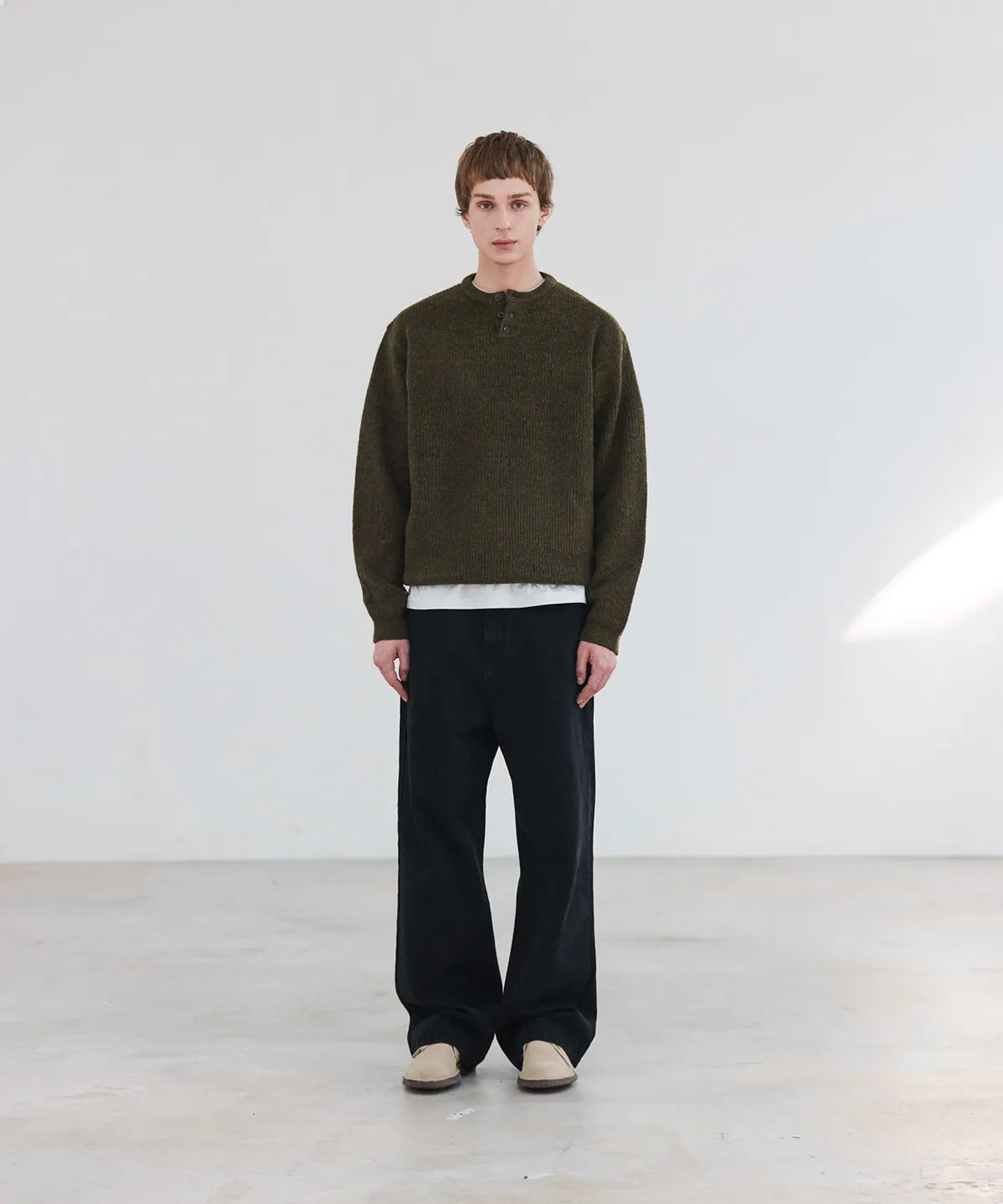 Ribbed Over-Fit Henley-Neck Knit [Khaki]