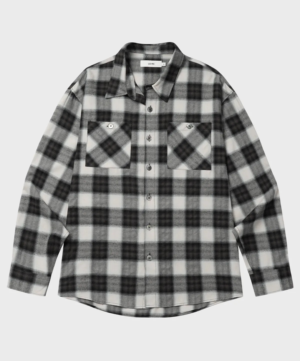 Two-Pocket Ombre Check Shirt [Black]