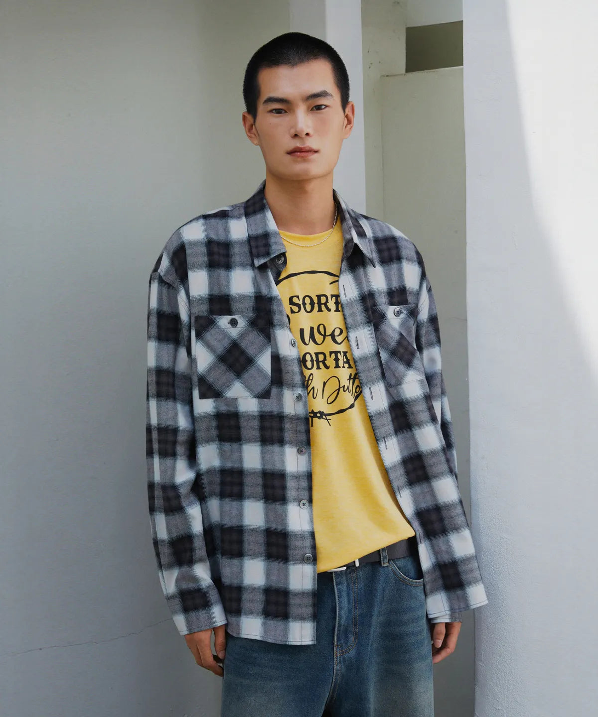 Two-Pocket Ombre Check Shirt [Black]