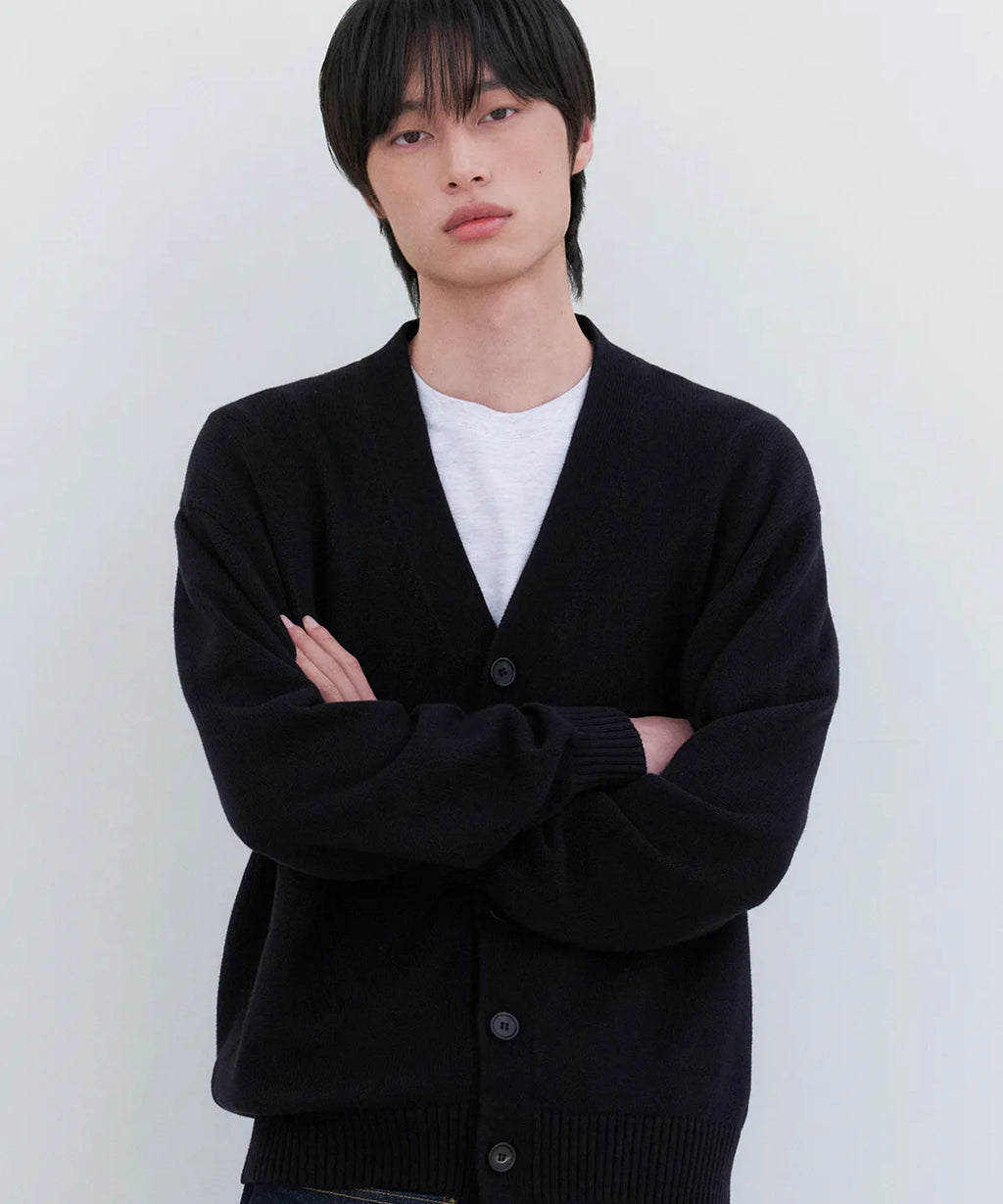 Essential Cotton V-Neck Knit Cardigan [Black]