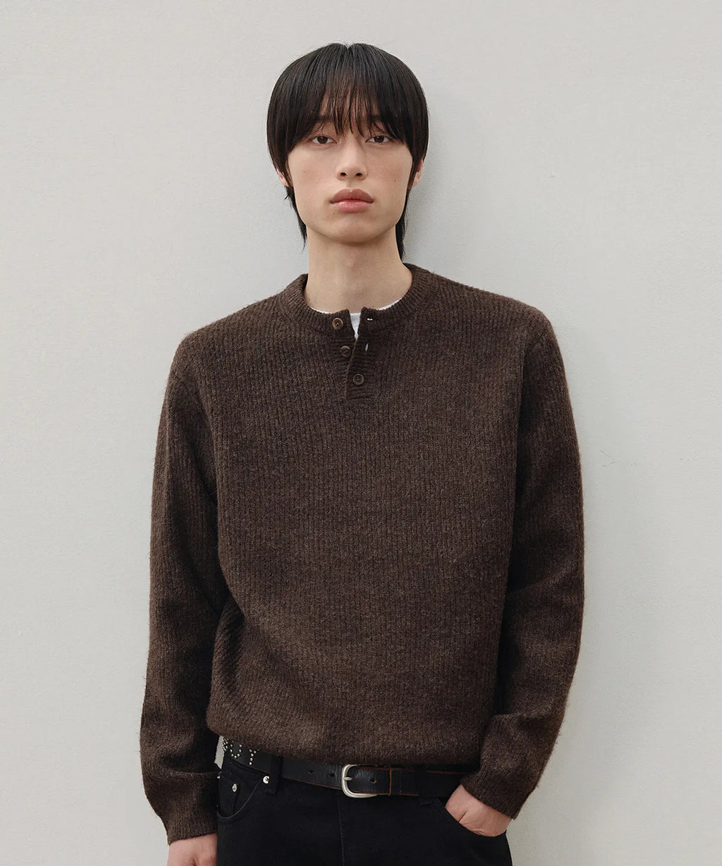 Ribbed Oversized Henley Neck Knit [Brown]