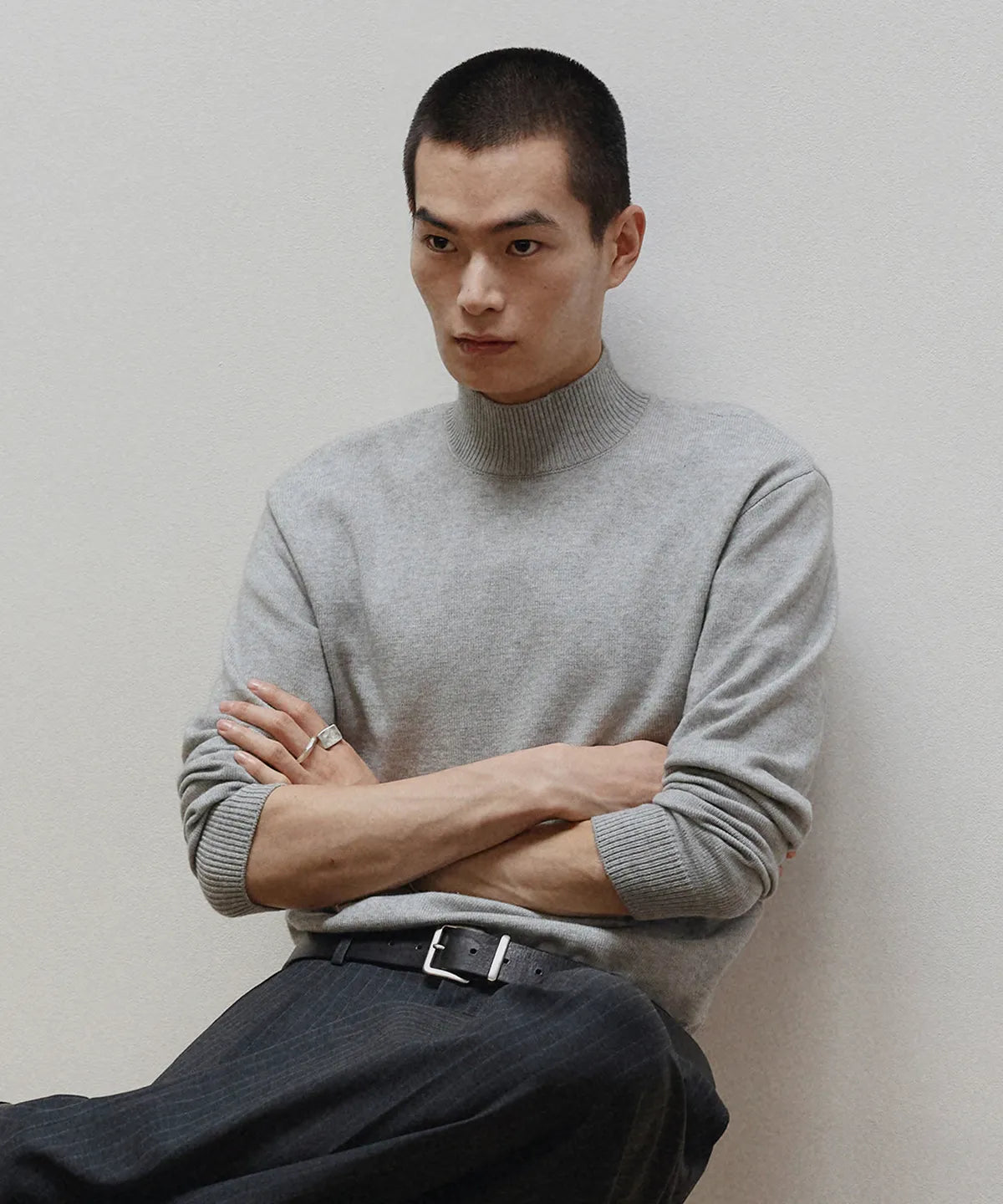 Minimal Wool Half-Neck Knit [Light Gray]