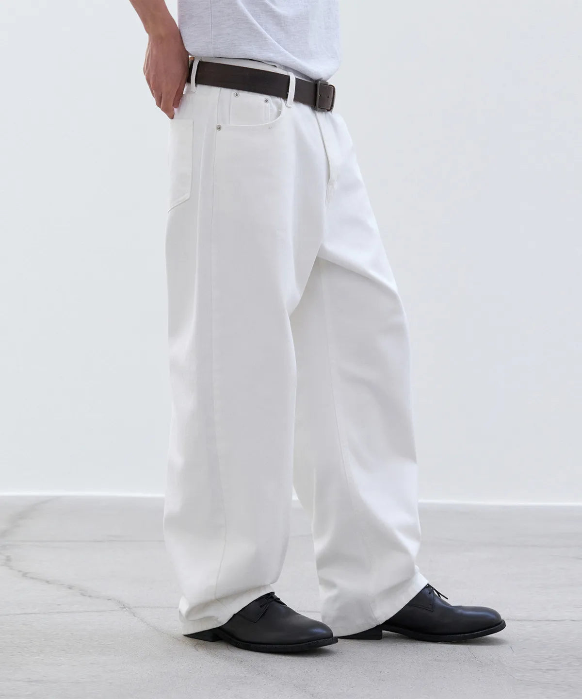 Everyday Curved Denim Pants [Ivory]