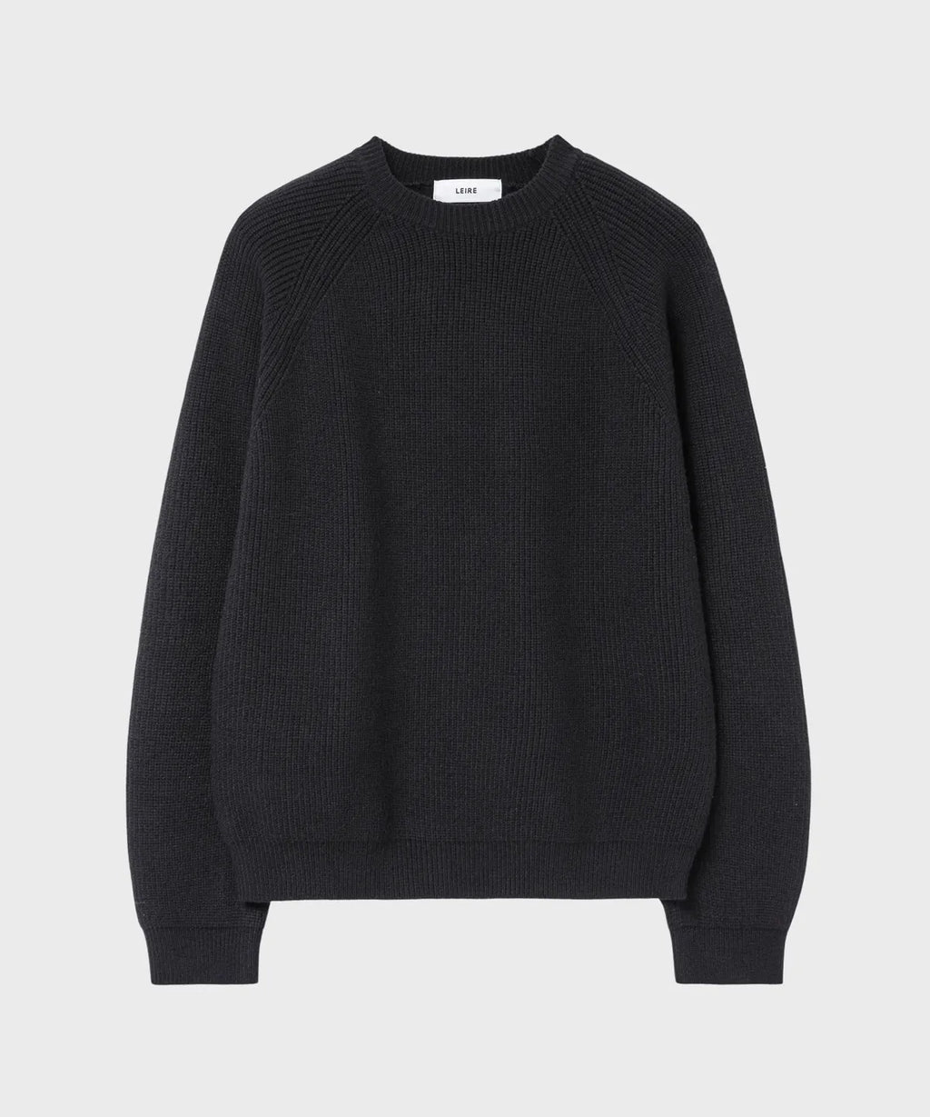 Essential Muscle Fit Raglan Crop Knit [Black]