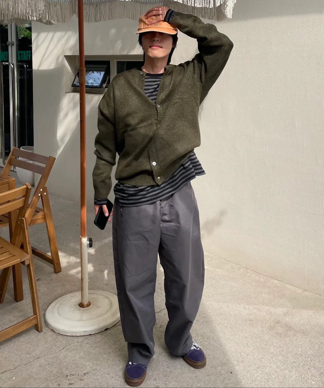 Curved Cotton Chino Pants [Charcoal]