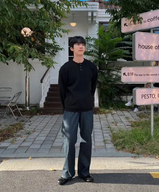 Ribbed Over-Fit Henley-Neck Knit [Black]