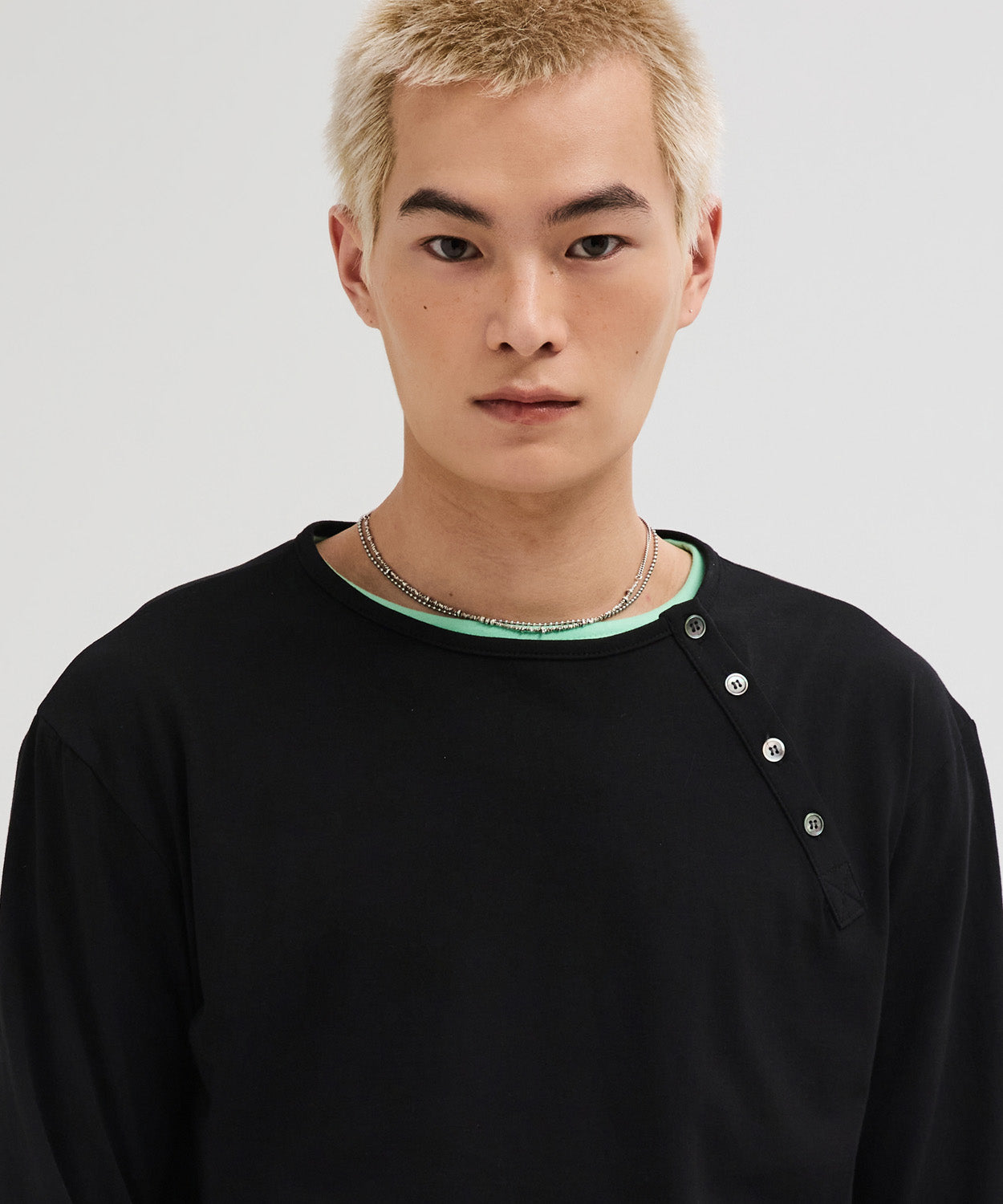 Diagonal Henley Neck Long Sleeve T-Shirt [Black]