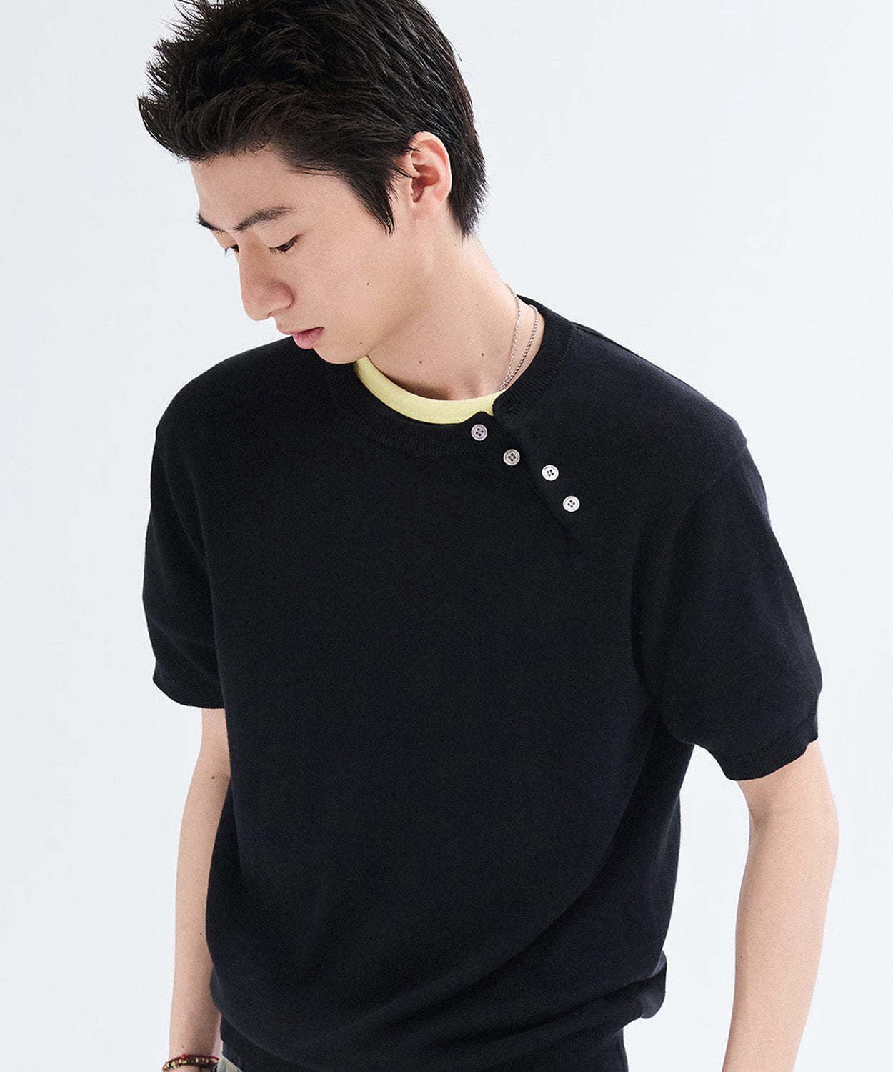 Diagonal Henley Neck Short Sleeve Knit [Black]