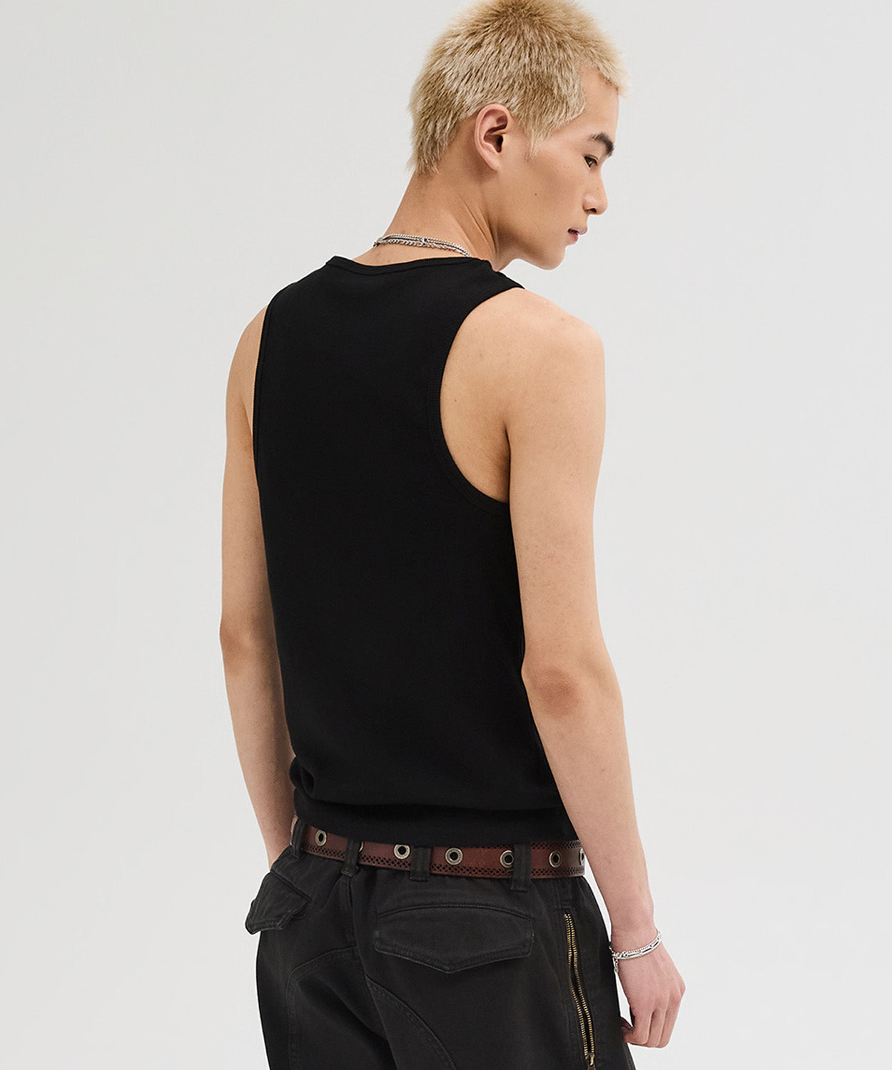 Essential Ribbed Sleeveless [Black]