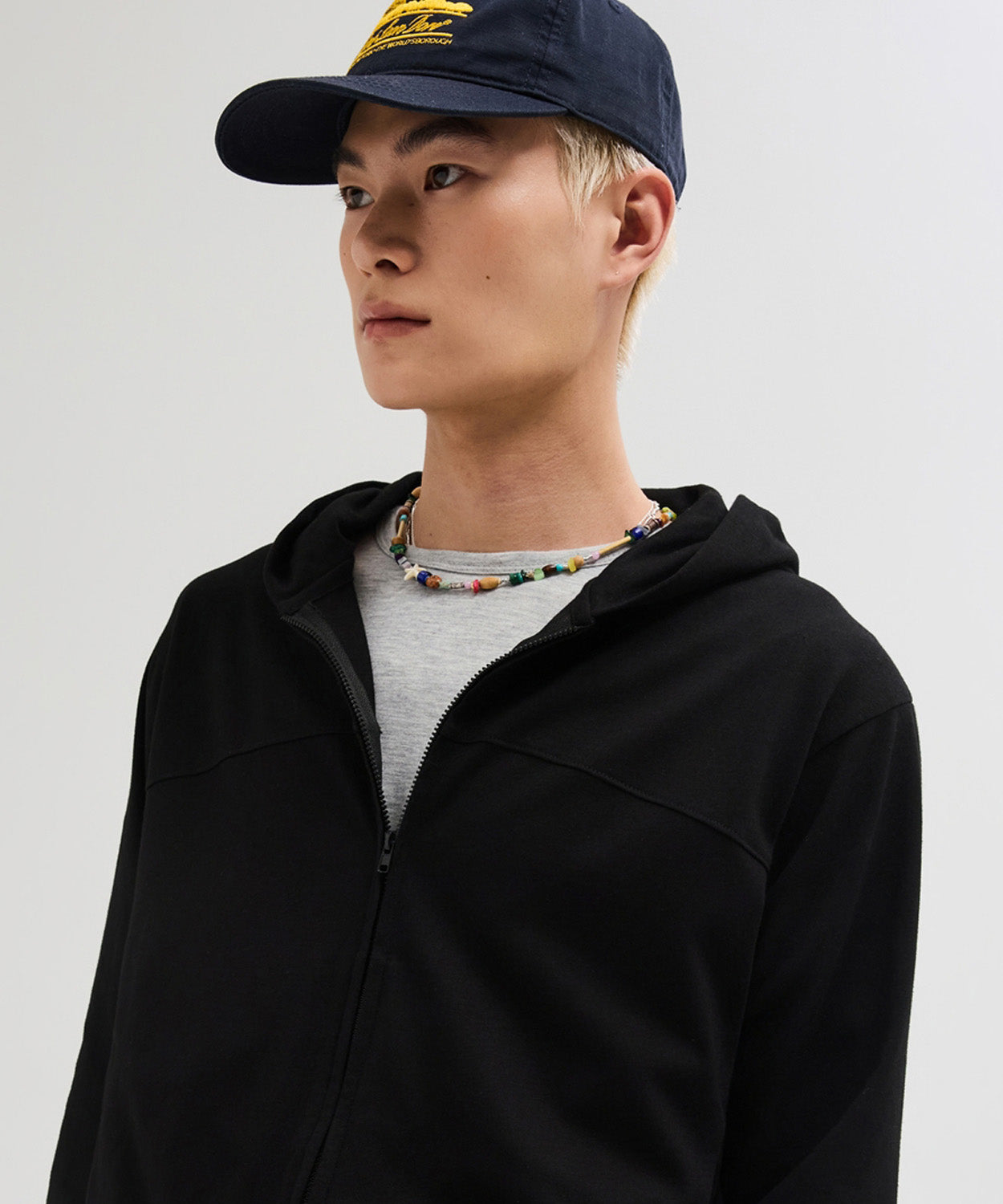 Slim Fit Hoodie Zip-Up [Black]