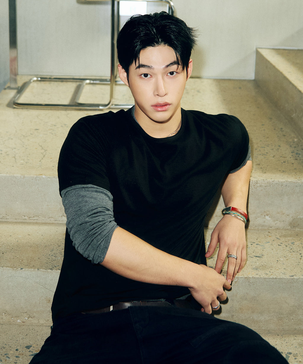 Soft U-Neck Inner T-Shirt [Black]