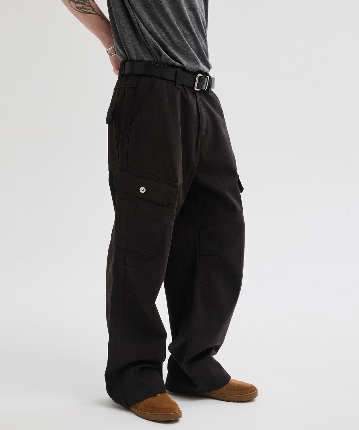 Garment Dyed Curved Cargo Pants [Black]