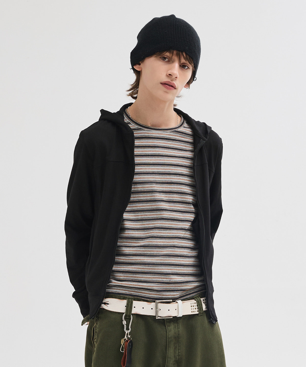 Slim Fit Hoodie Zip-Up [Black]