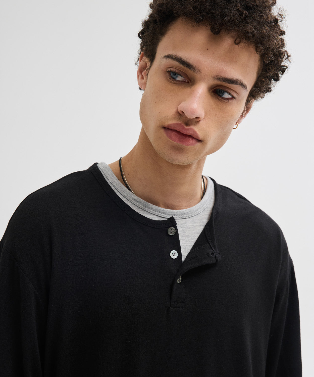 Soft Henley Neck Long Sleeve T-Shirt [Black]