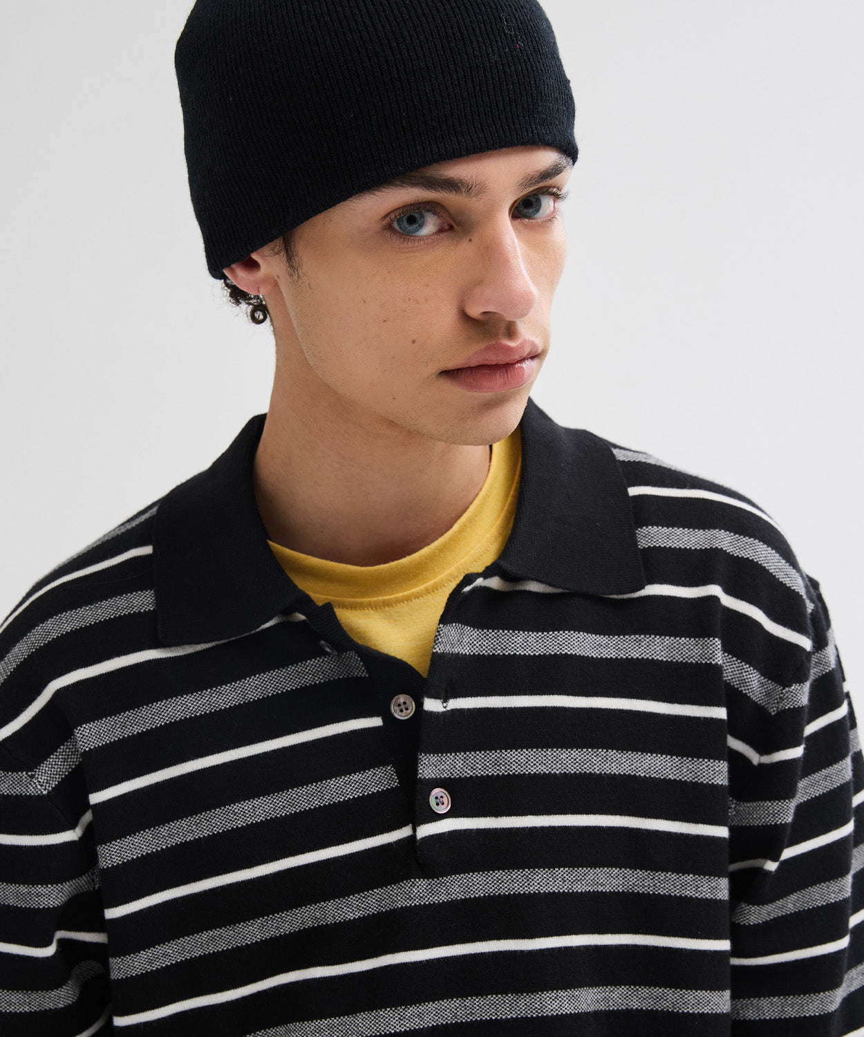 Multi Stripe Collar Crop Knit [Black]