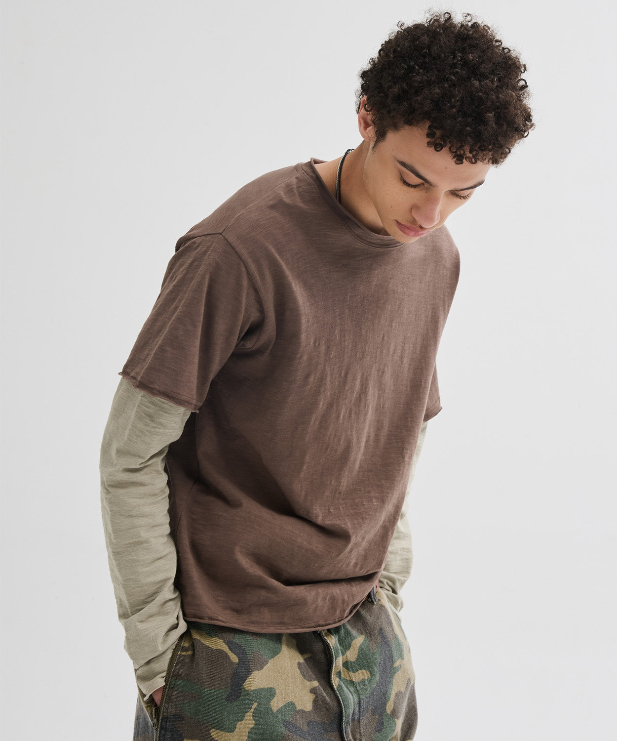 Cut-Off Layered Long Sleeve T-Shirt [Brown]