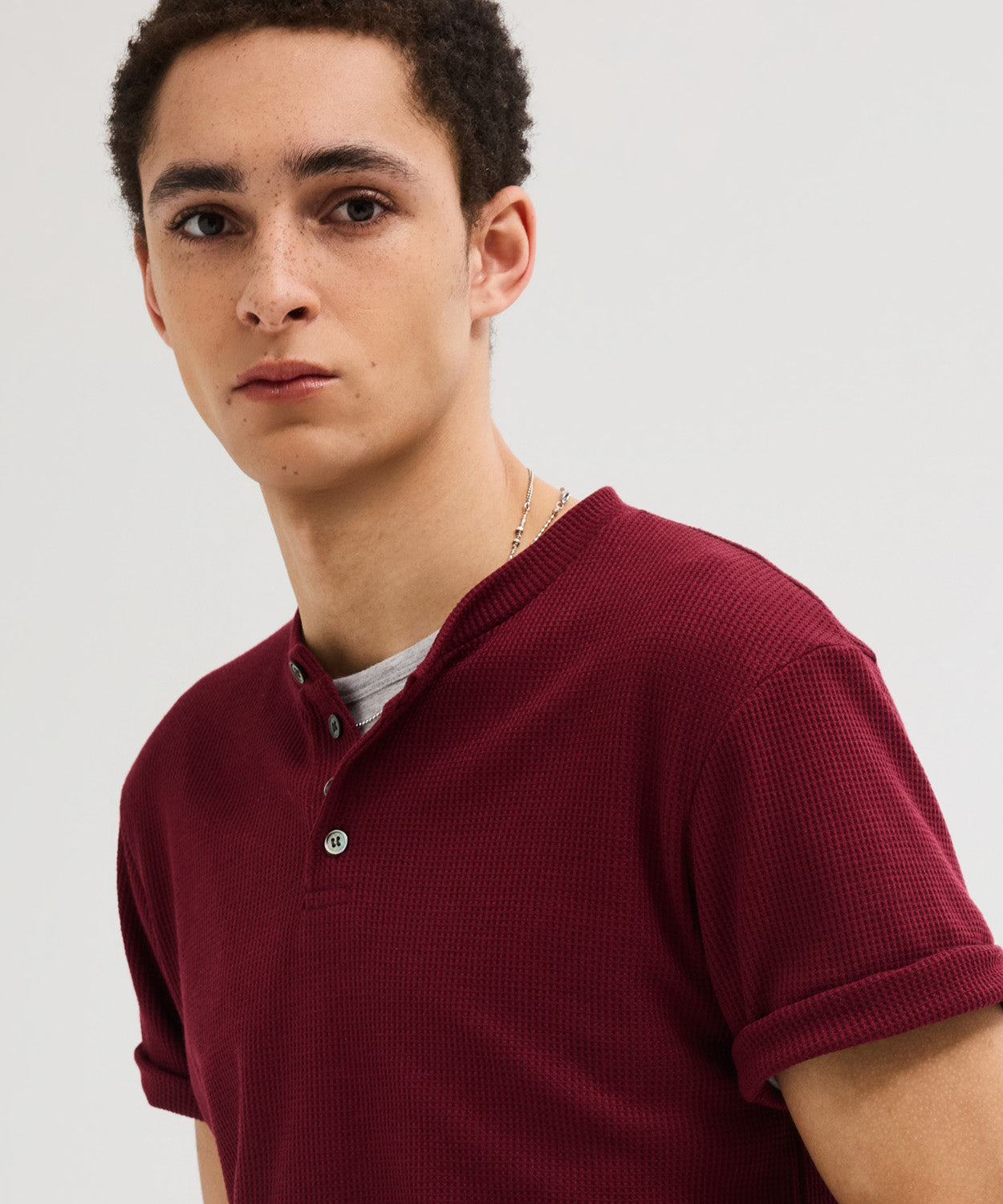Waffle Henley Neck Semi-Crop T-Shirt [Burgundy]