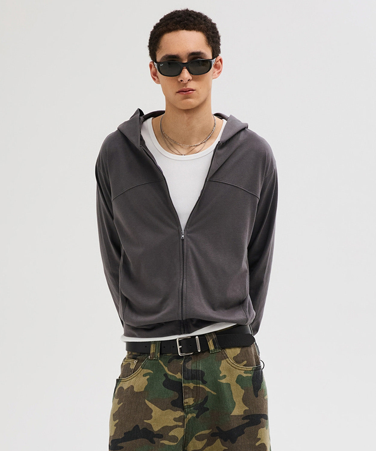 Slim Fit Hoodie Zip-Up [Charcoal]