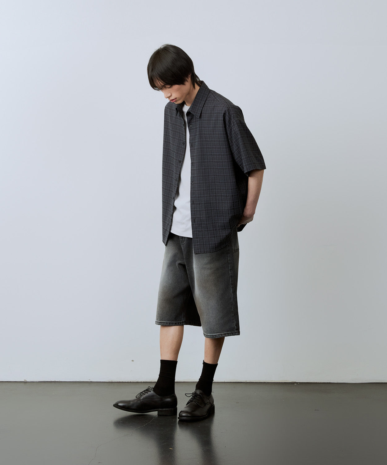 Wrinkle Seersucker Check Short Sleeve Shirt [Charcoal]