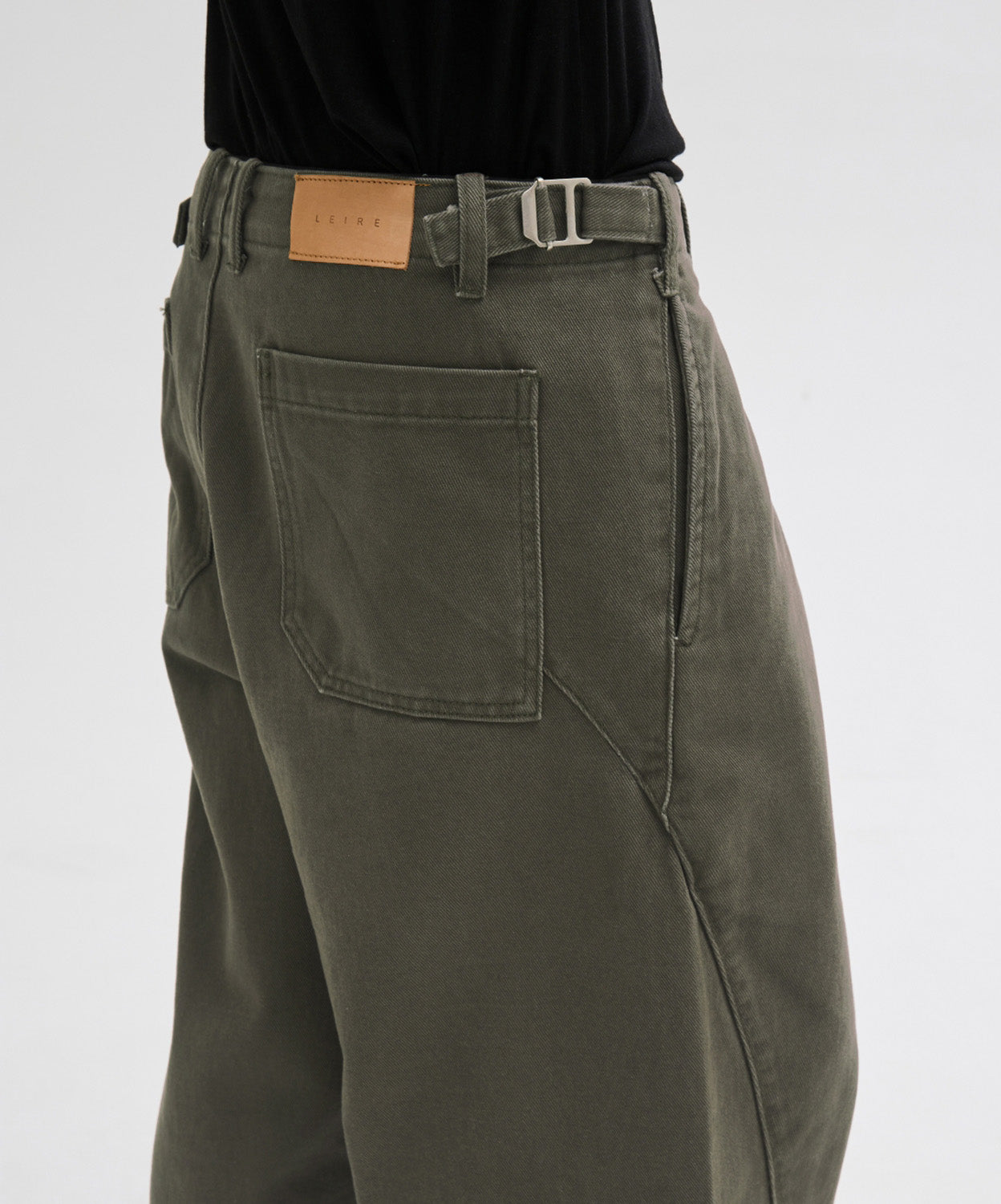 Curved Bijou Washed Pants [Charcoal]