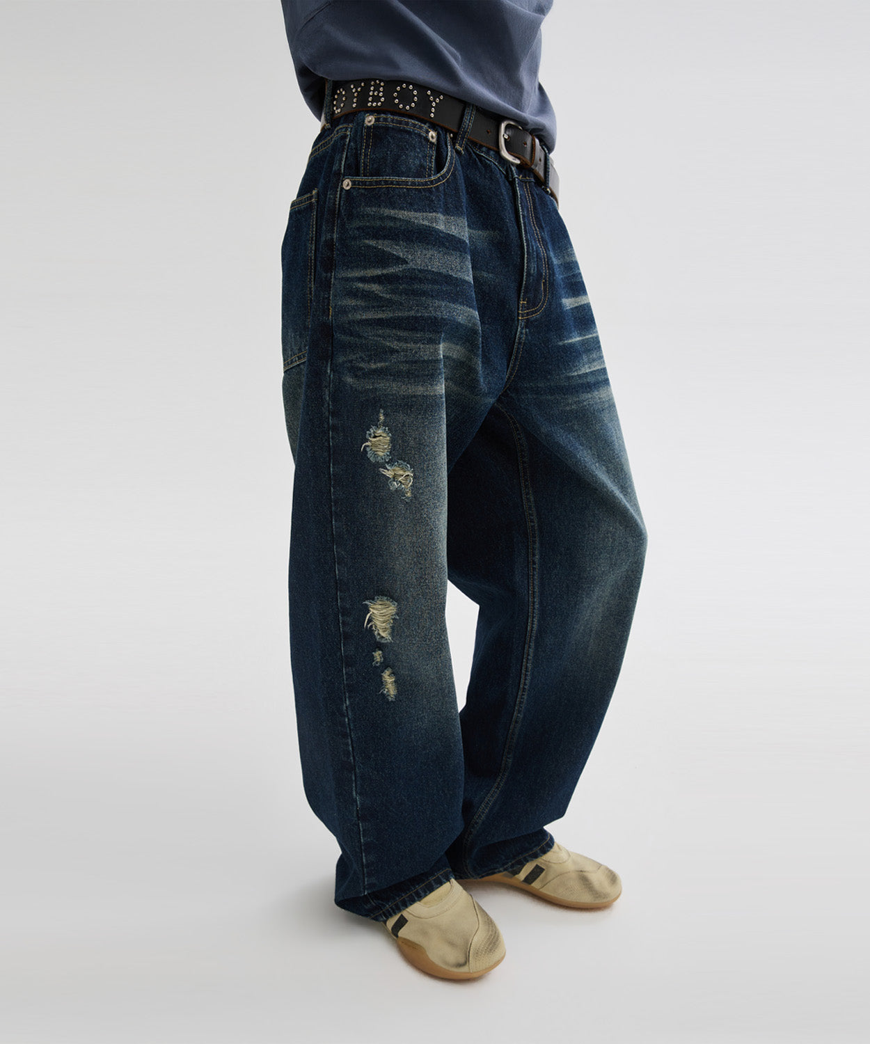 Curved Washed Damaged Denim Pants [Deep Blue]