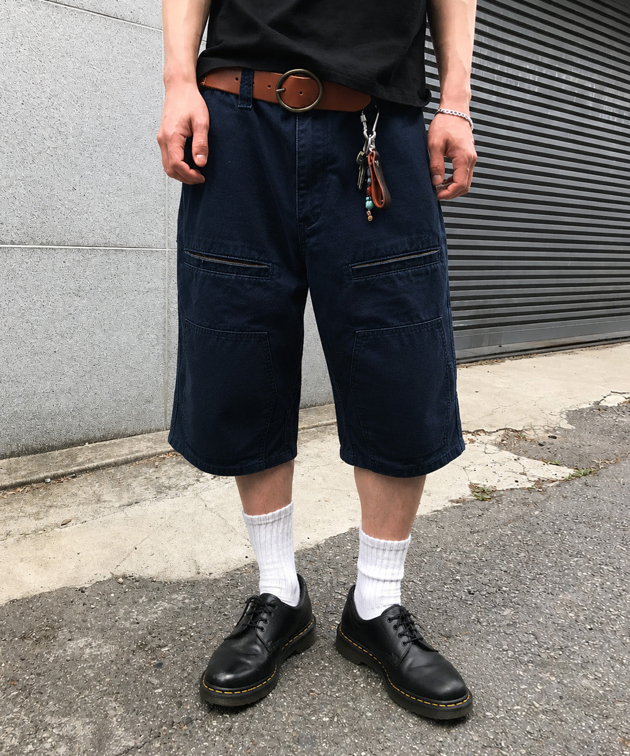 Side Zipper Cargo Bermuda Shorts [Navy]